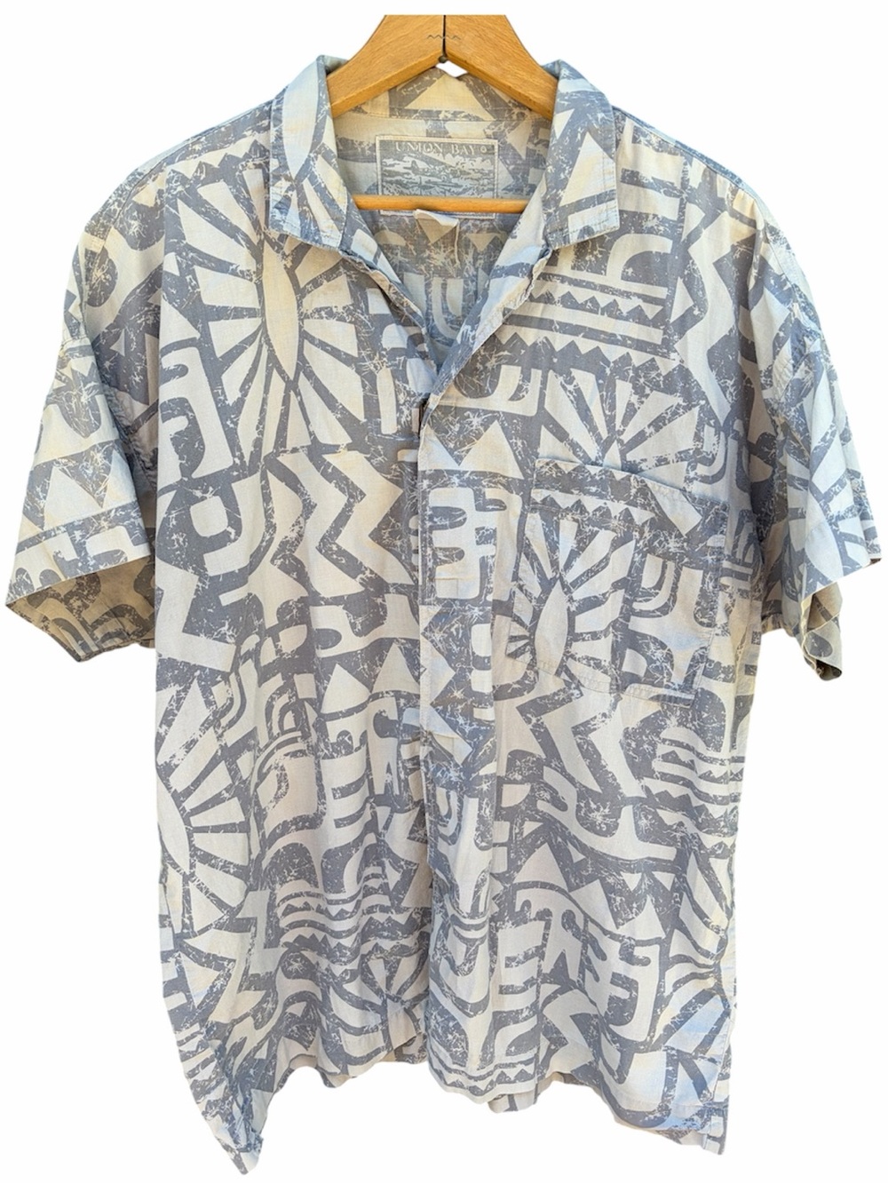 Vtg.90’s UNIONBAY Abstract Print Short-Sleeve Button-Down Shirt